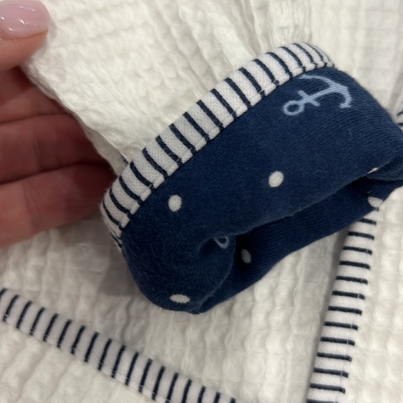 Nautica Infant Bathrobe - Picture 4 of 10